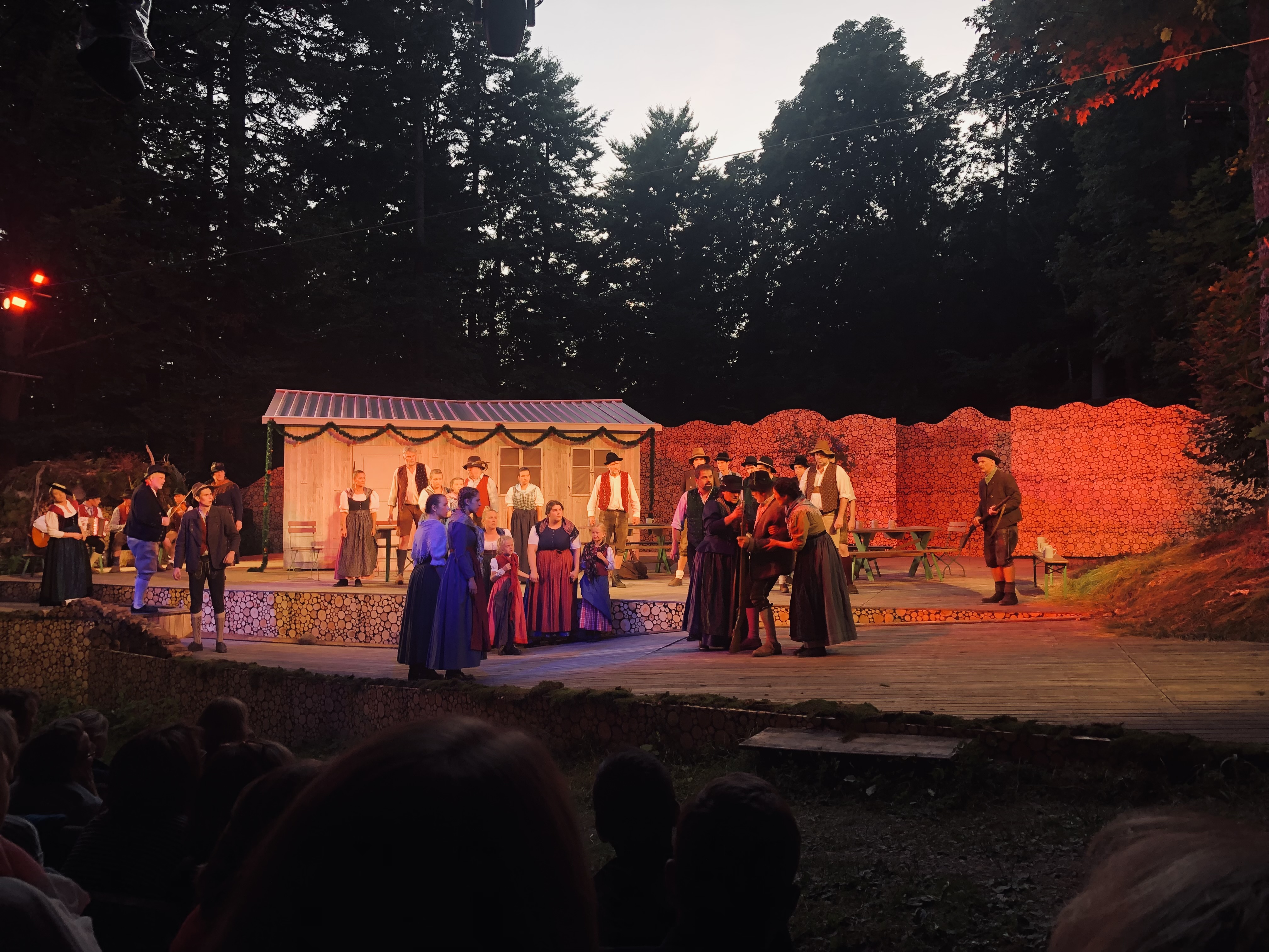 Die Gesellschaft ist erschocken.